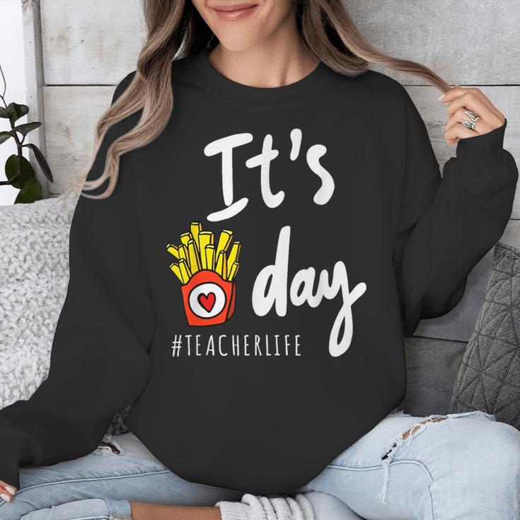 It's Fry Day Teacher Life Unisex Sweatshirt, funny design It's Fry Day Teacher Life Unisex Sweatshirt, funny design