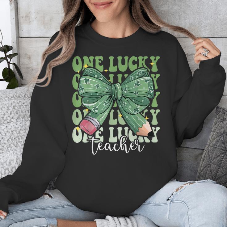One Lucky Teacher Coquette Bow St Patricks Day Teacher Unisex Sweatshirt, funny design