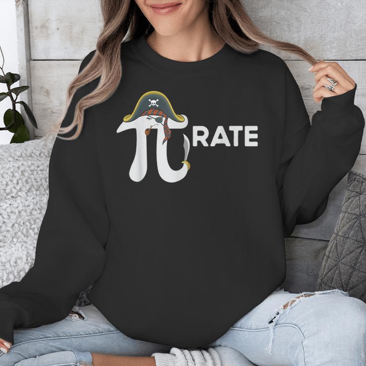 Pirate Pi Math Pie Halloween Costume Teacher Men Women Unisex Sweatshirt, funny design Pirate Pi Math Pie Halloween Costume Teacher Men Women Unisex Sweatshirt, funny design