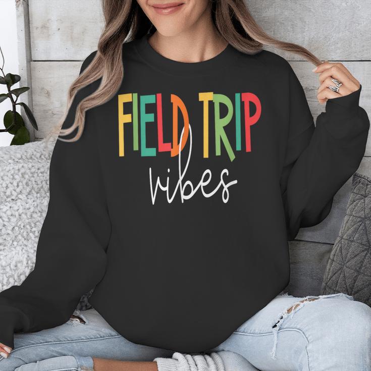Retro Field Trip Vibes Vintage Field Trip Vibes Teacher Kids Unisex Sweatshirt, funny design
