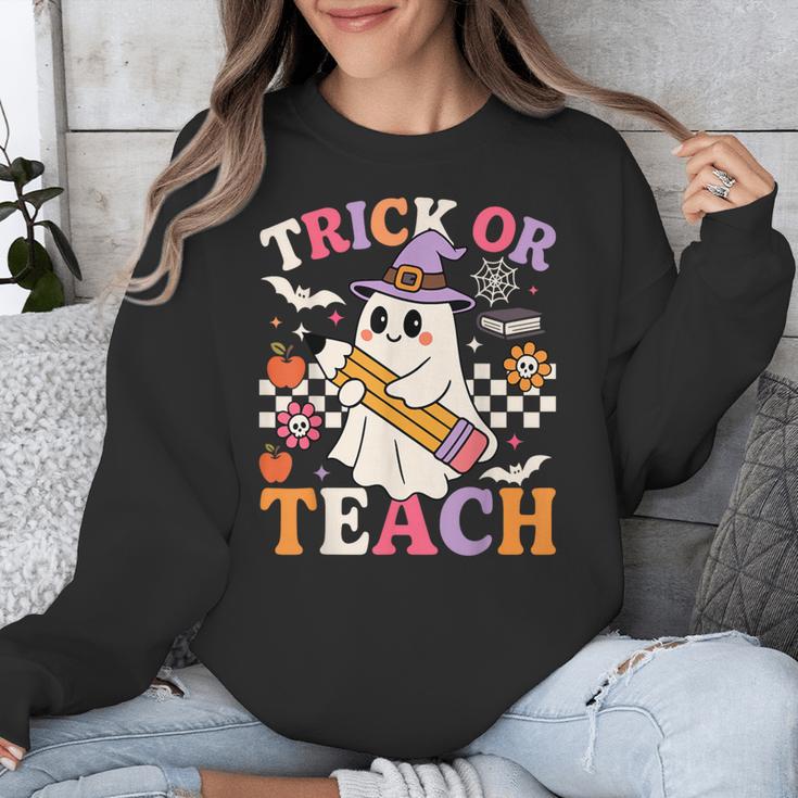 Retro Floral Ghost Trick Or Teach Groovy Teacher Halloween Unisex Sweatshirt, Groovy Teacher Gifts, funny design