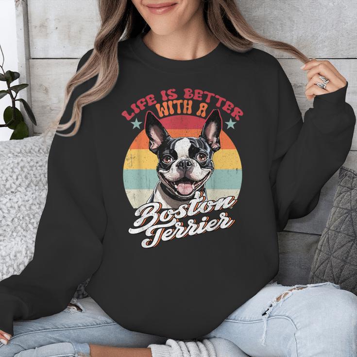 Retro Life Is Better With Boston Terrier Mom Dog Lover Unisex Sweatshirt, Mom Gifts, Boston Terrier Mom Gifts, funny design