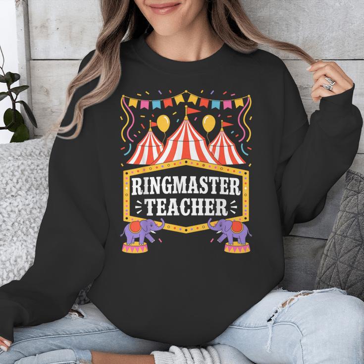 Ringmaster Teacher Circus Party Ringmaster Carnival Unisex Sweatshirt, funny design