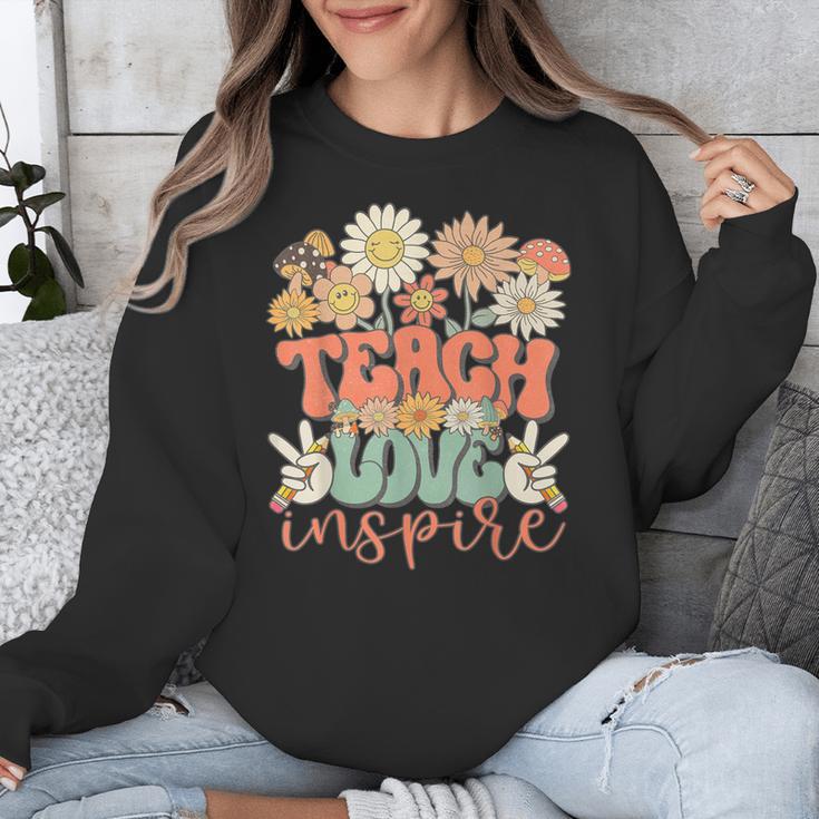 Teach Love Inspire Retro Groovy Daisy Back To School Teacher For Men Women Kids Unisex Sweatshirt, Groovy Teacher Gifts, funny design