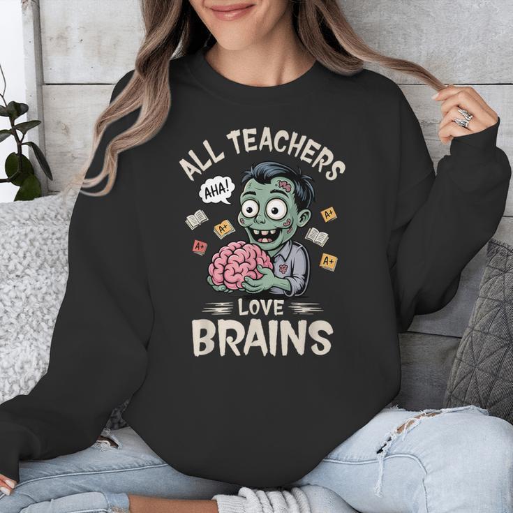 Teachers Love Brains Tee-Shirt Men Women Halloween Teacher Unisex Sweatshirt, funny design
