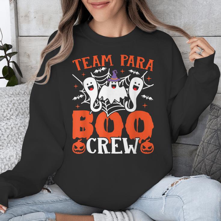 Team Para Boo Crew Halloween Ghost Paraprofessional Teacher Unisex Sweatshirt, funny design