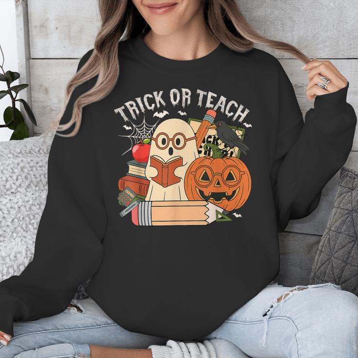 Trick Or Teach Retro Halloween Teacher Women Men Costume Unisex Sweatshirt, funny design