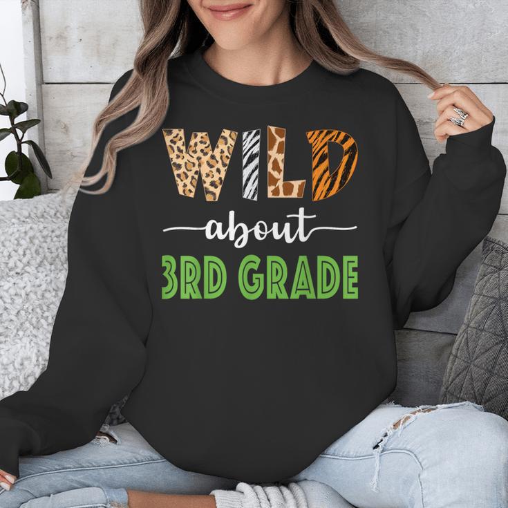 Wild About 3rd Grade Teacher Student Third Grade Zoo Safari Men Women Girls Kids Unisex Sweatshirt, funny design Wild About 3rd Grade Teacher Student Third Grade Zoo Safari Men Women Girls Kids Unisex Sweatshirt, funny design