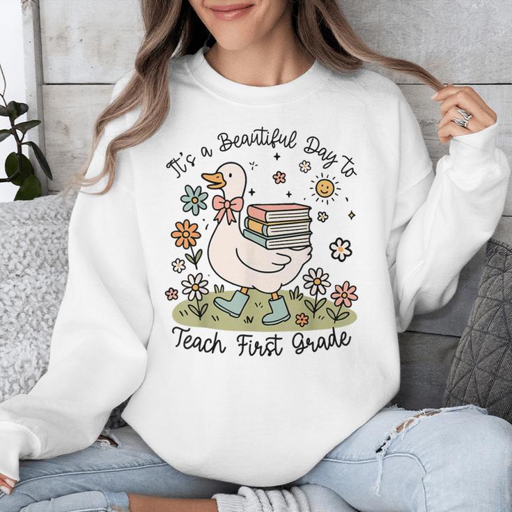 Cute Goose It's A Beautiful Day To Teach 1st Grade Teacher Unisex Sweatshirt, funny design Cute Goose It's A Beautiful Day To Teach 1st Grade Teacher Unisex Sweatshirt, funny design