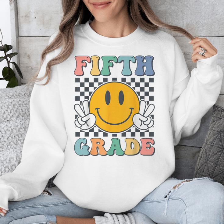 Fifth Grade Team Teachers Boys Girls Retro Smile 5th Grade Unisex Sweatshirt, funny design Fifth Grade Team Teachers Boys Girls Retro Smile 5th Grade Unisex Sweatshirt, funny design