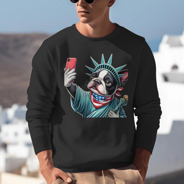Boston Terrier Selfie Statue Of Liberty 4th Of July American Unisex Sweatshirt, American Boston Terrier Sweatshirts, Boston Terrier 4th Of July Sweatshirts, funny gift