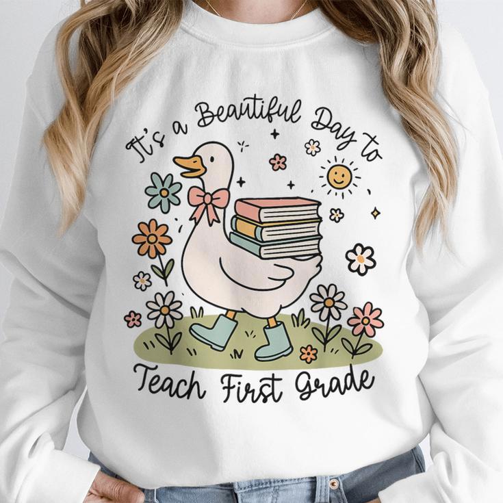 Cute Goose It's A Beautiful Day To Teach 1st Grade Teacher Unisex Sweatshirt, novelty gifts, funny gifts Cute Goose It's A Beautiful Day To Teach 1st Grade Teacher Unisex Sweatshirt, novelty gifts, funny gifts