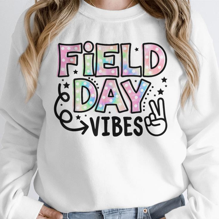 Field Day Vibes For Teacher Kids Happy Field Day 2025 Unisex Sweatshirt, novelty gifts, funny gifts Field Day Vibes For Teacher Kids Happy Field Day 2025 Unisex Sweatshirt, novelty gifts, funny gifts