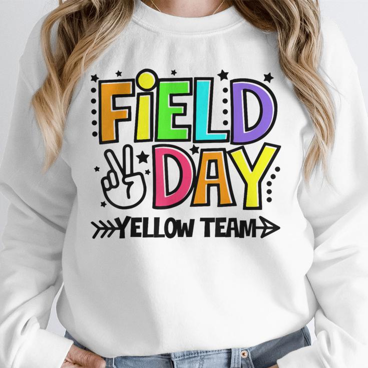 Field Day Yellow Team For Teacher Kids Field Day Games Unisex Sweatshirt, novelty gifts, funny gifts Field Day Yellow Team For Teacher Kids Field Day Games Unisex Sweatshirt, novelty gifts, funny gifts