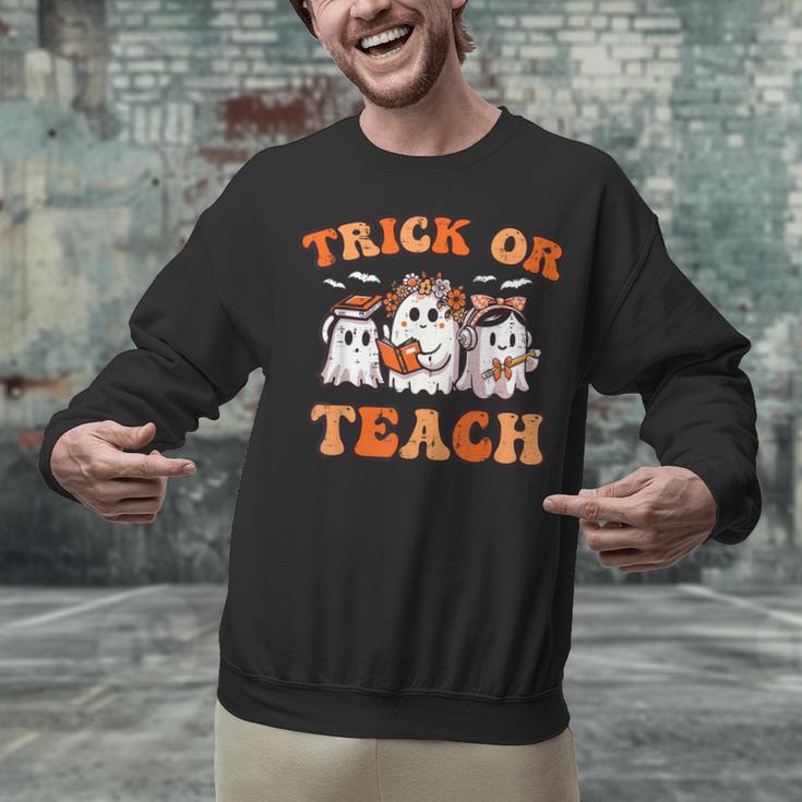 Halloween Teacher Ghosts Trick Or Teach Retro Costume Women Unisex Sweatshirt, gift for family, gift for coworker