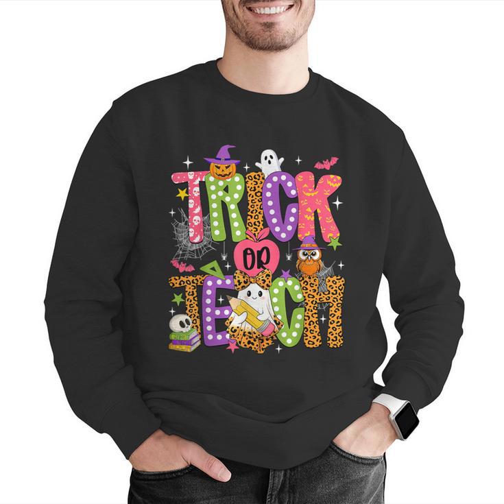 Retro Trick Or Teach Leopard Ghost Halloween Spooky Teacher Men Graphic Sweatshirt, funny gift