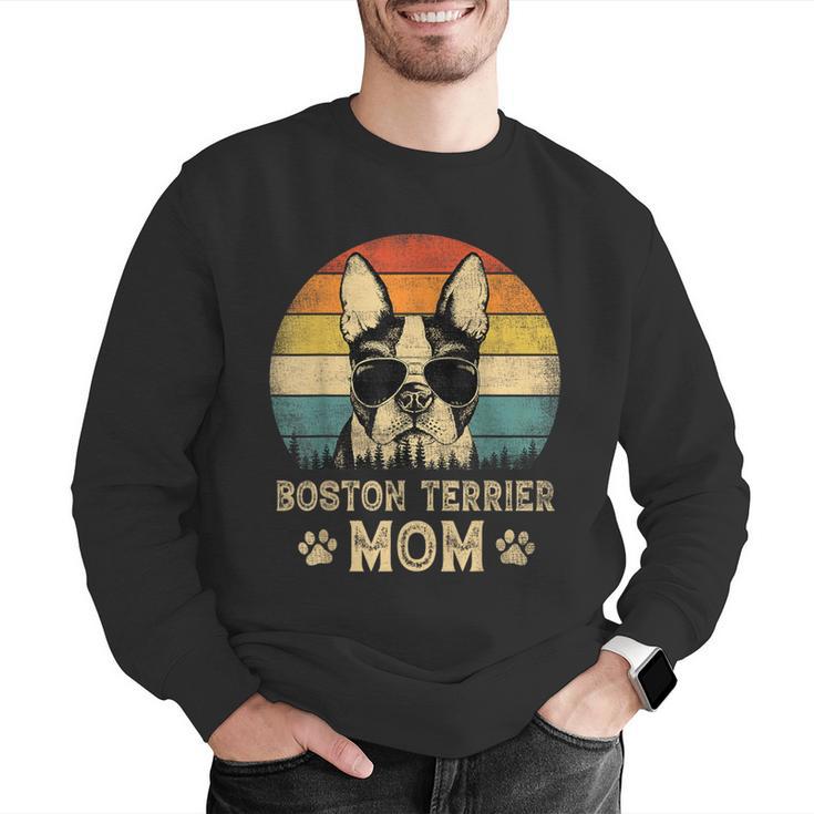 Vintage Boston Terrier Mom Dog Lovers Mother's Day Men Graphic Sweatshirt, Boston Terrier Mom Sweatshirts, funny gift