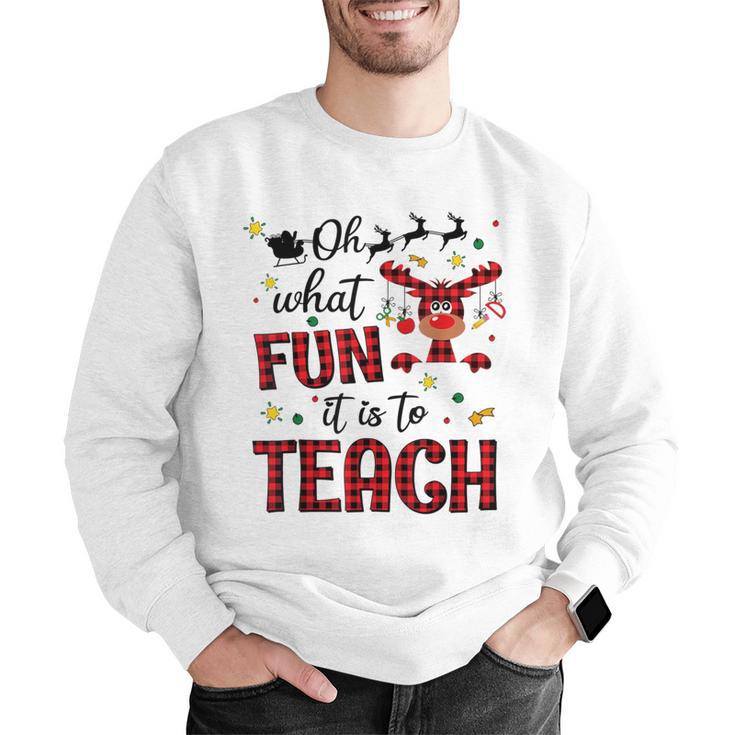 Teachers Oh What Fun It Is To Teach Cute Red Plaid Reindeer Men Graphic Sweatshirt, funny gift Teachers Oh What Fun It Is To Teach Cute Red Plaid Reindeer Men Graphic Sweatshirt, funny gift