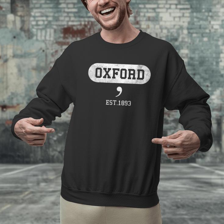 Oxford Comma English Teacher Shirt T-Shirt Men Graphic Sweatshirt, English Teacher Sweatshirts, gift for family, gift for coworker Oxford Comma English Teacher Shirt T-Shirt Men Graphic Sweatshirt, English Teacher Sweatshirts, gift for family, gift for coworker