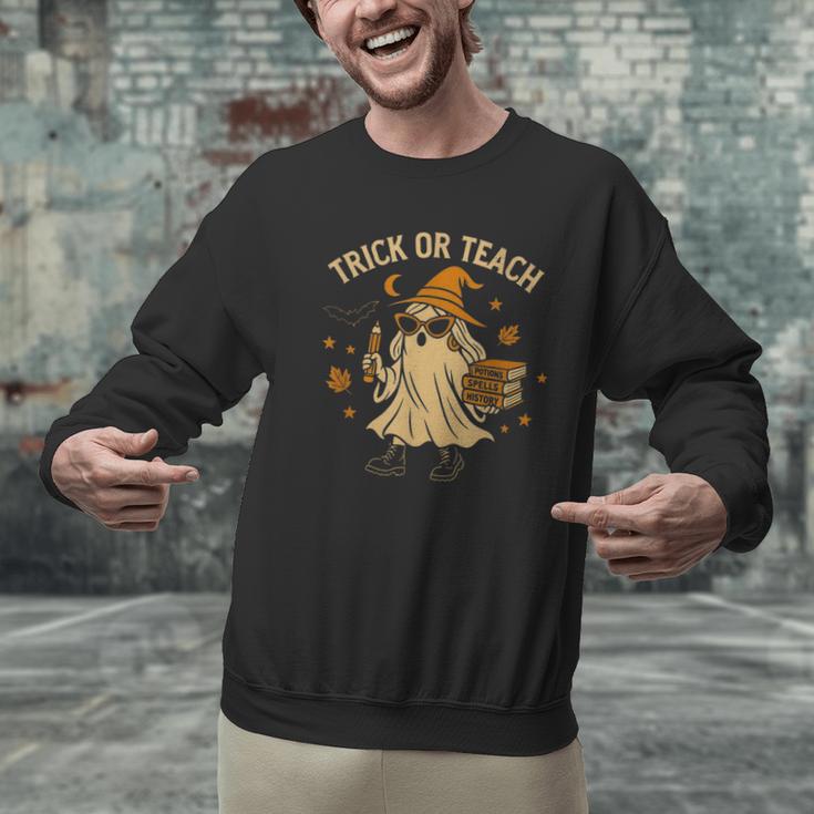 Trick Or Teach Halloween Teacher Men Graphic Sweatshirt, gift for family, gift for coworker