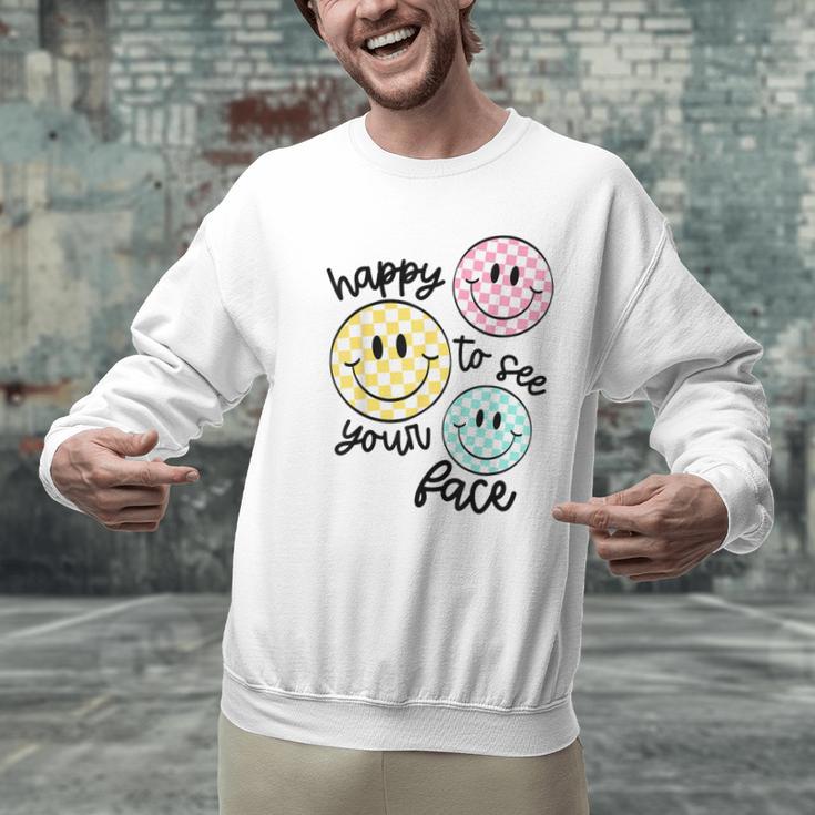 Happy To See Your Face Smile Face Teacher Back To School Men Graphic Sweatshirt, gift for family, gift for coworker