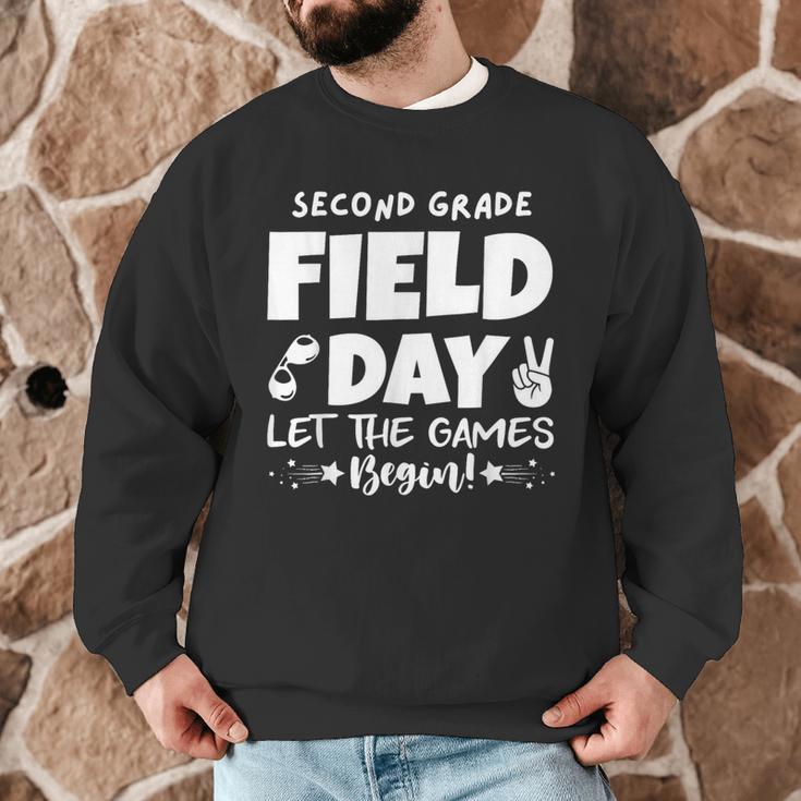 Field Day Second 2nd Grade Orange 2025 Boy Girl Teacher Men Graphic Sweatshirt, novelty gifts, funny gifts Field Day Second 2nd Grade Orange 2025 Boy Girl Teacher Men Graphic Sweatshirt, novelty gifts, funny gifts