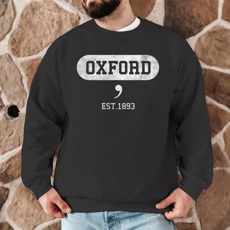 Oxford Comma English Teacher Shirt T-Shirt Men Graphic Sweatshirt, novelty gifts, funny gifts Oxford Comma English Teacher Shirt T-Shirt Men Graphic Sweatshirt, novelty gifts, funny gifts