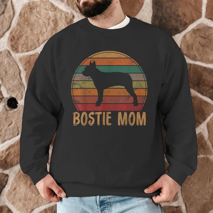 Retro Boston Terrier Mom Dog Mother Pet Bostie Mama Men Graphic Sweatshirt, novelty gifts, funny gifts
