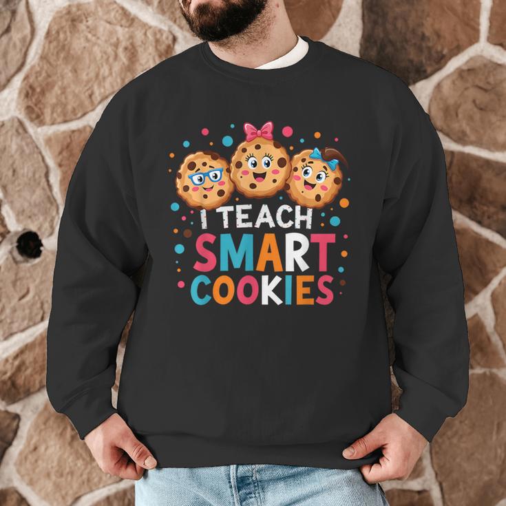 I Teach Smart Cookies Cute Back To School Teacher Men Graphic Sweatshirt, novelty gifts, funny gifts