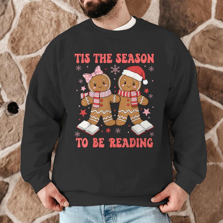 Tis The Season Reading Christmas Shirt Book Lovers Teacher Men Graphic Sweatshirt, novelty gifts, funny gifts