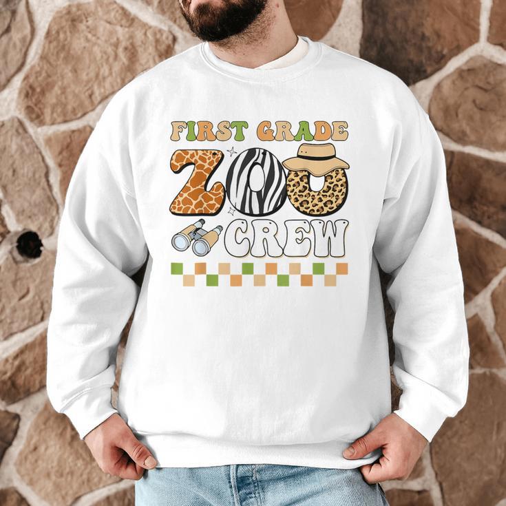 Field Zoo Trip Teacher First Grade Crew Back To School Men Graphic Sweatshirt, novelty gifts, funny gifts