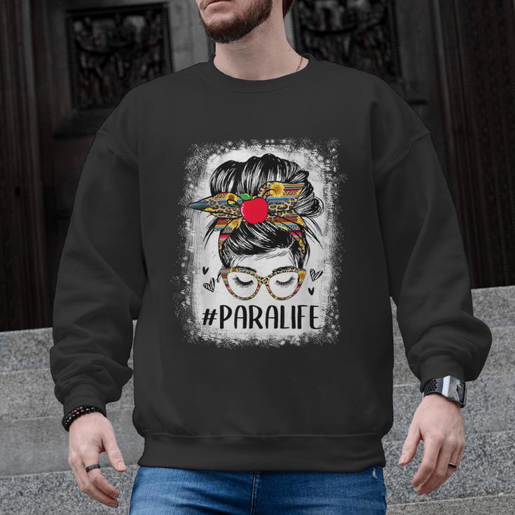 Bleached Teacher Para Life Paraprofessional Cute Messy Bun For Men Women Girls Kids Men Graphic Sweatshirt