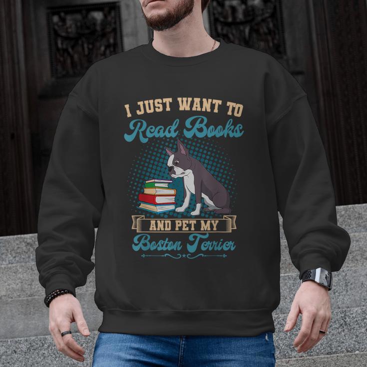 Boston Terrier American Gentleman Bibliophile Book Lover Men Graphic Sweatshirt