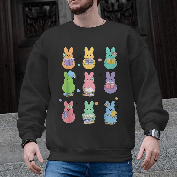 Bunny Reading Books Easter Day Librarian Teacher Book Men Graphic Sweatshirt