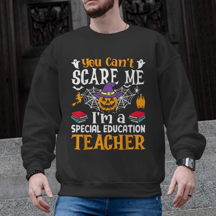 You Can't Scare Me I'm A Special Education Teacher Halloween Men Graphic Sweatshirt