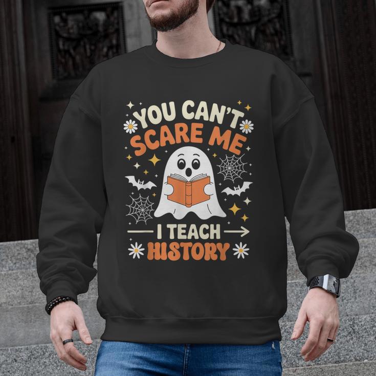 You Can't Scare Me I Teach History Retro Teacher Halloween Men Graphic Sweatshirt
