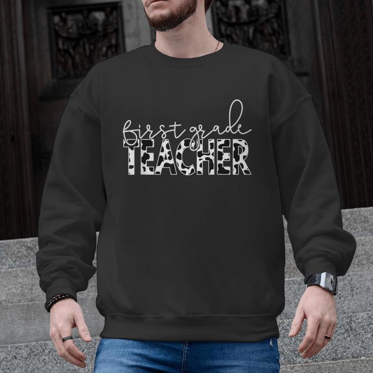 Cow Print For Elementary School First Grade Teachers Men Graphic Sweatshirt