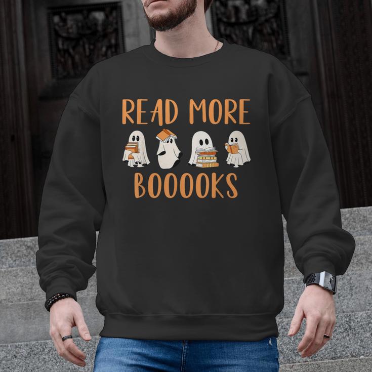 Cute Booooks Ghost Read More Books Teacher Halloween Men Graphic Sweatshirt