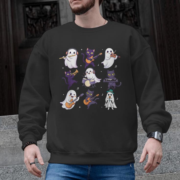 Cute Ghost Cat Playing Musical Halloween Music Teacher Men Graphic Sweatshirt