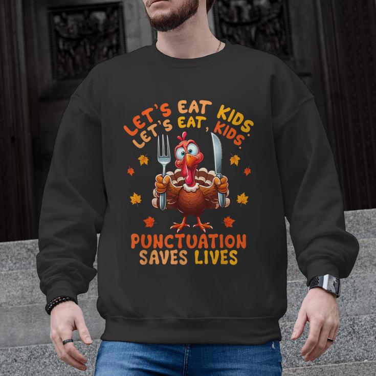 Eat Kids Punctuation Saves Lives Thanksgiving Turkey Teacher Men Graphic Sweatshirt