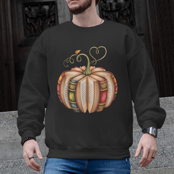 Fall Book Pumpkin Fall Librarians Bookworm Teachers Students Men Graphic Sweatshirt