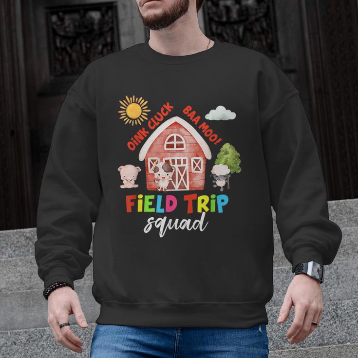 Farm Field Trip Squad Field Day 2025 Teachers Students Men Graphic Sweatshirt
