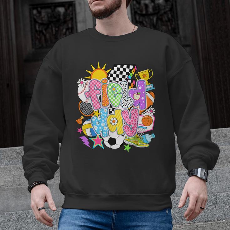 Field Day Fun Day Let The Games Begin Field Trip Teacher Kid Men Graphic Sweatshirt