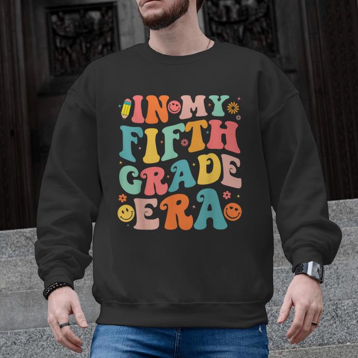 In My Fifth Grade Era 5th Grade Teacher Back To School Men Graphic Sweatshirt