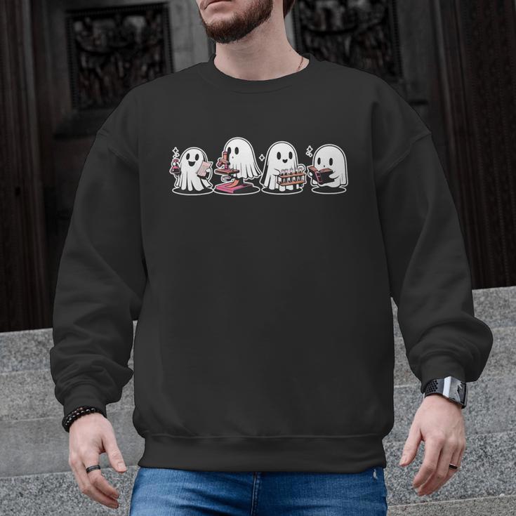Ghost Science Teacher Chemistry Laboratory Halloween Men Graphic Sweatshirt