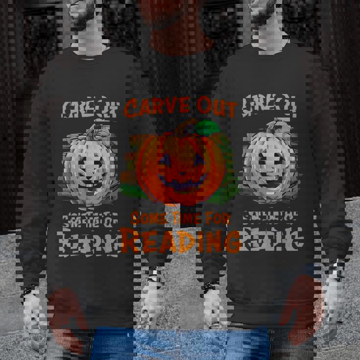 Halloween Teacher Librarian Pumpkin Reading Books Men Women Kids Men Graphic Sweatshirt