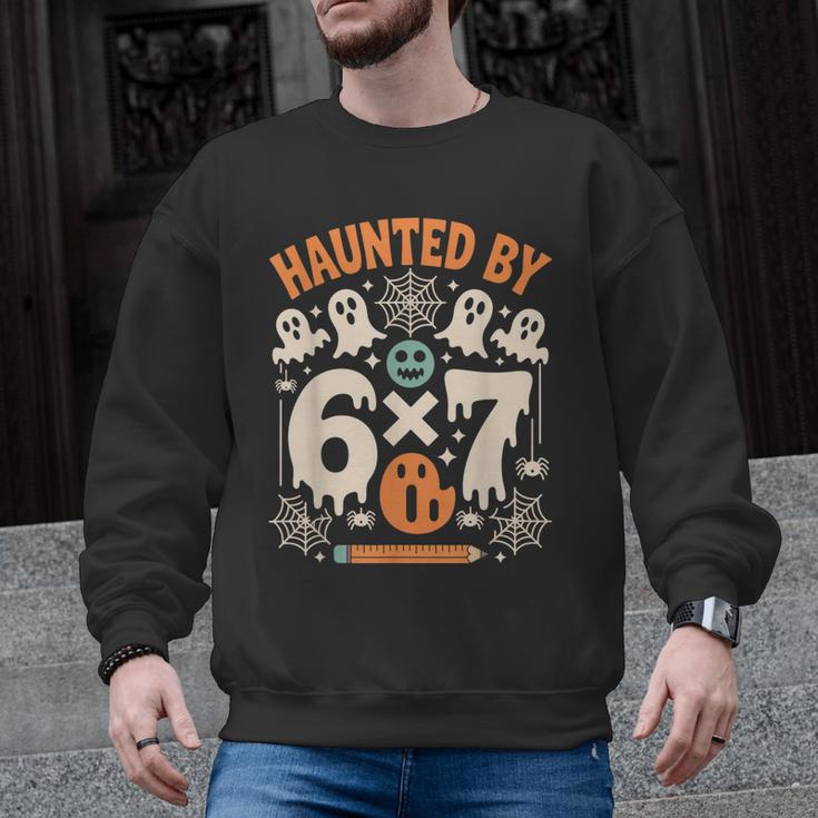 Haunted By 6x7 Math Teacher Halloween Pun Men Graphic Sweatshirt