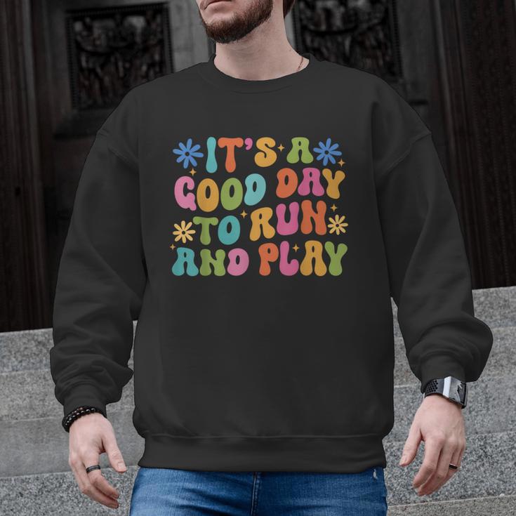 Its A Good Day To Run And Play PE Teacher Physical Education Men Graphic Sweatshirt