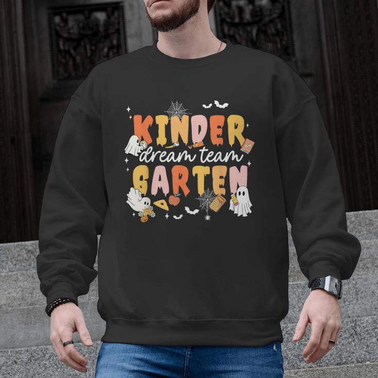 Kindergarten Dream Ghost Team Fall Halloween Spooky Teachers Men Graphic Sweatshirt