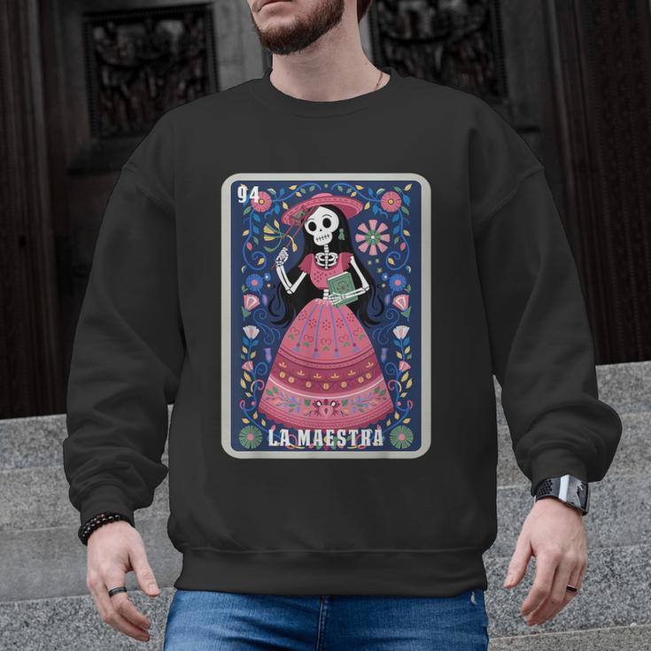 La Maestra Halloween Mexican Bingo Card Teacher Lottery Card Men Graphic Sweatshirt